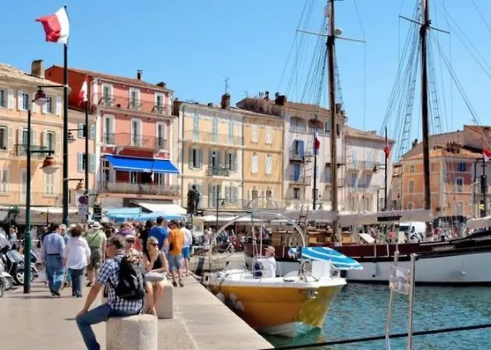 Superb Apartment In The Center Of Saint Tropez
